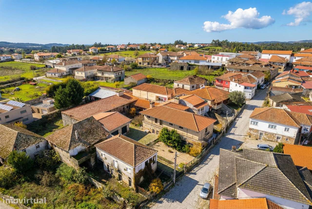 Moradia T5 em pedra em Vila Verde da Raia - Chaves-47