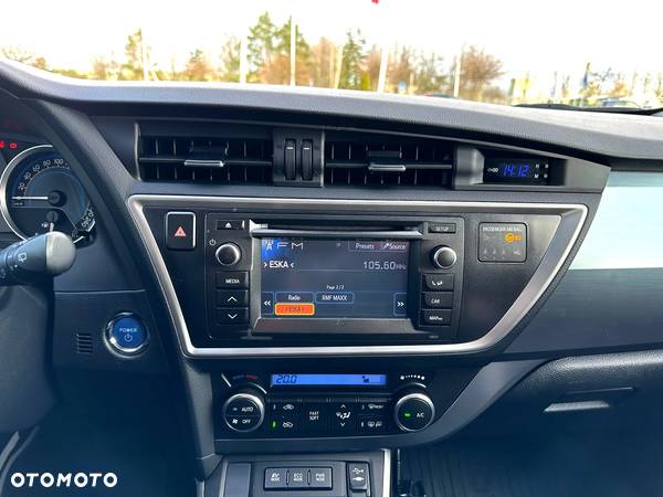 Toyota Auris 1.8 VVT-i Hybrid Automatik Design Edition - 23