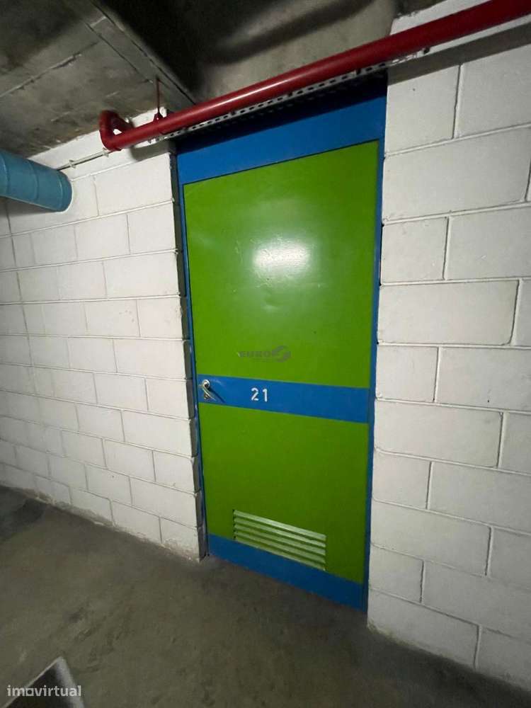 LCA1976 - Arrecadação no Centro Comercial das Amoreiras, Lisboa-3