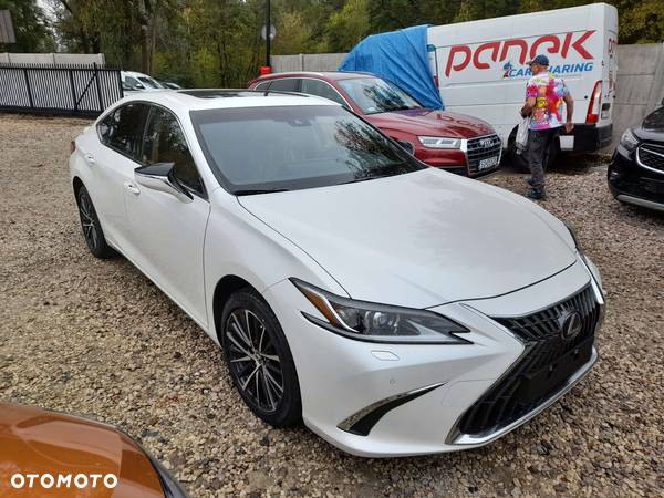 Lexus ES 300h Business Edition - 2