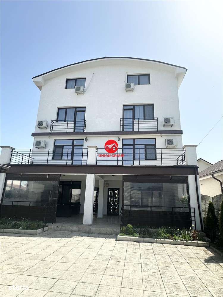 Afacere la Cheie in Mamaia Nord: Pensiune de Vanzare cu 18 Camere - Imagine principală: 1/20