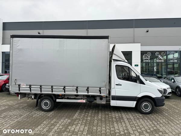 Mercedes-Benz Sprinter - 2