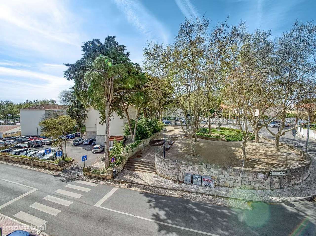 Apartamento T5 Duplex | A poucos passos da St. Julian’s School | Mais-28