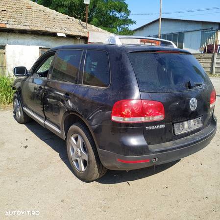 Dezmembrari  VW TOUAREG (7L)  2002  > 2010 2.5 R5 TDI Motorina - 2