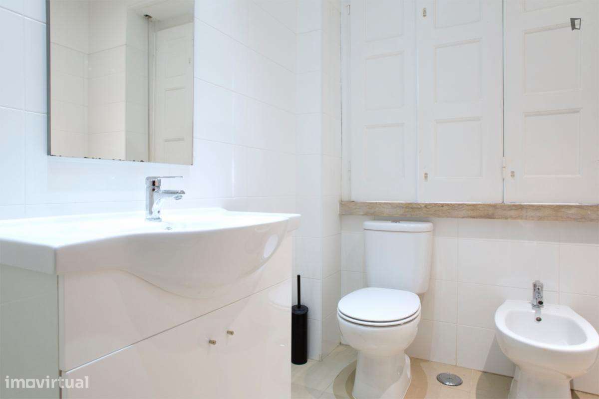 Quarto - localizado em Santa Apolónia Lisbon - Grande imagem: 4/11