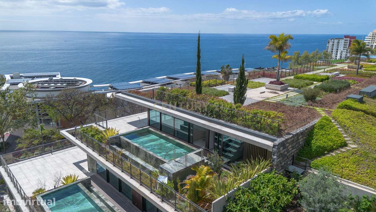 T2 Savoy Residence Monumentalis