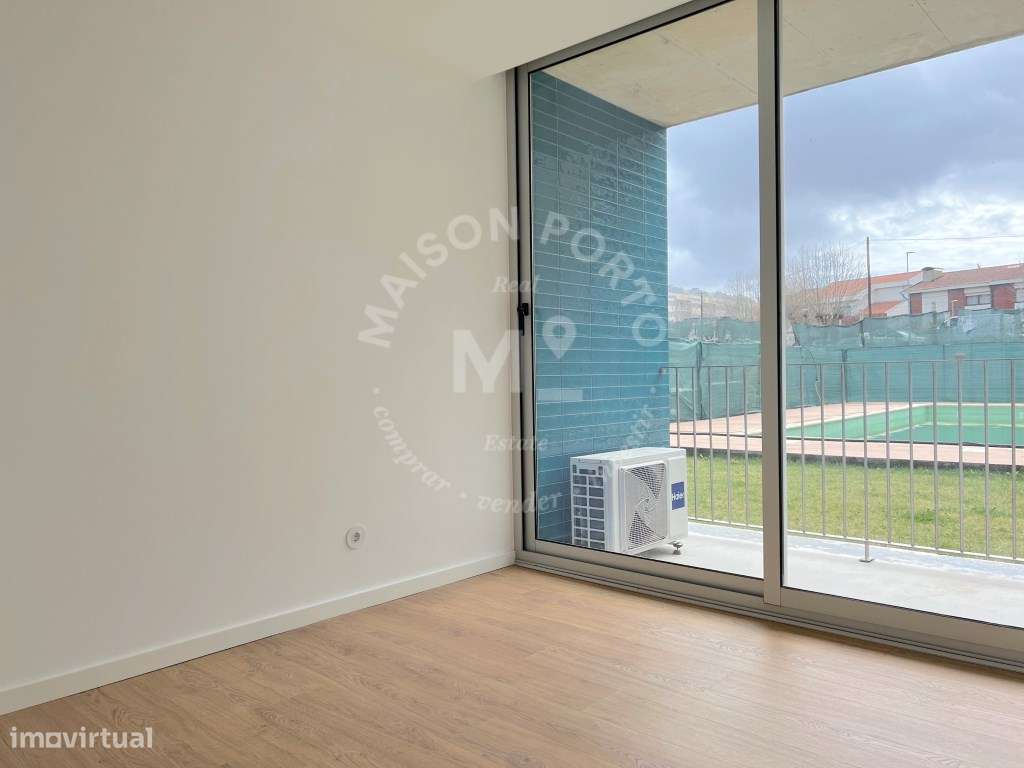 Apartamento T1 com Varanda em Condomínio Privado com Piscina e Giná... - Grande imagem: 5/27