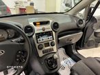 Kia Carens 2.0 CRDi Voyage - 26