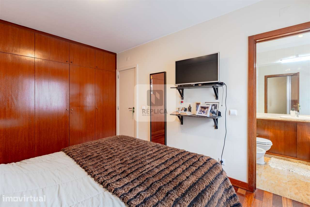 Apartamento T2 no Alto da Boa Nova, Leça da Palmeira-16