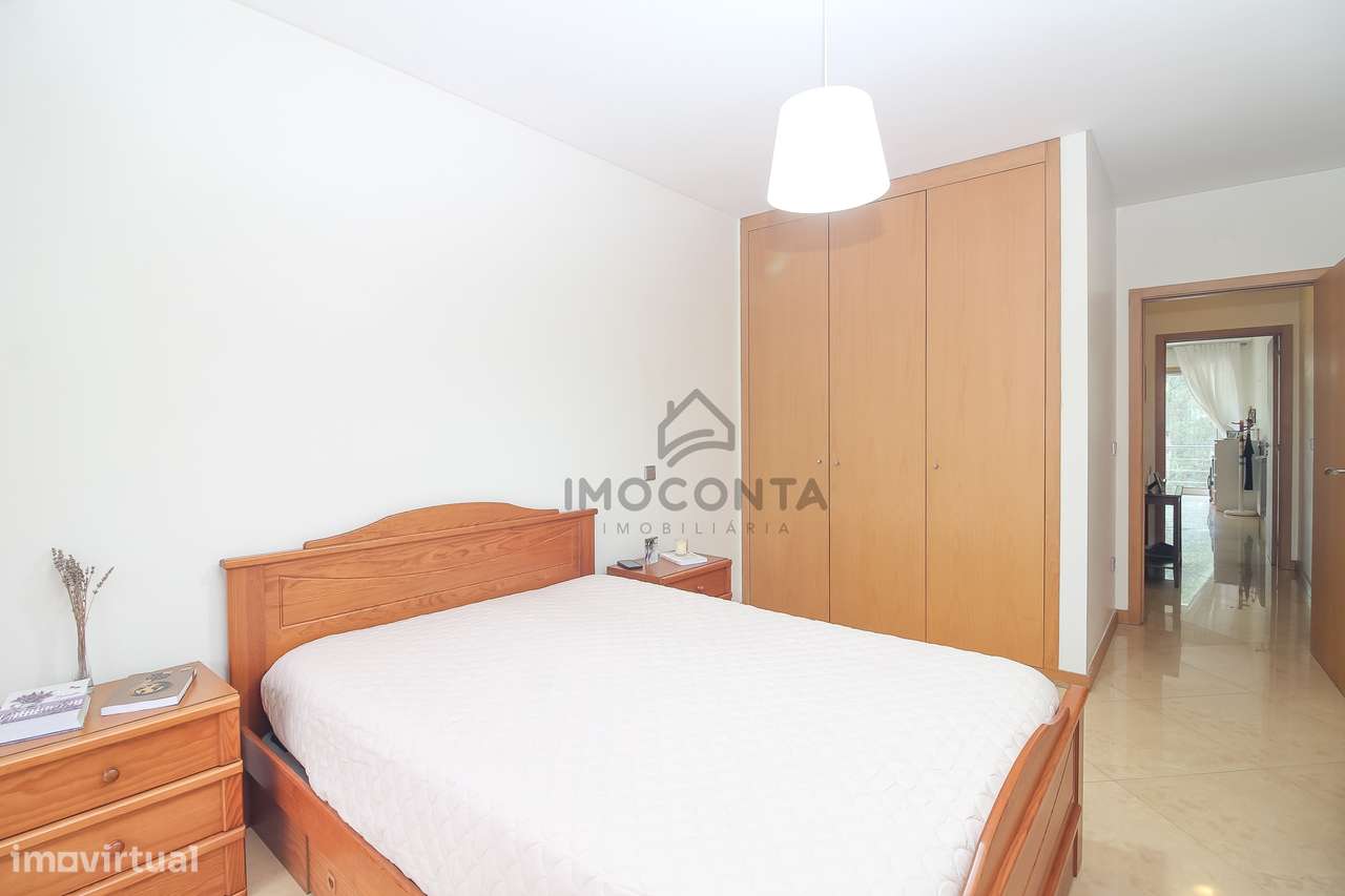 T2 c/ Garagem Dupla na Urbanização Hospital Privado S. Martinho-10