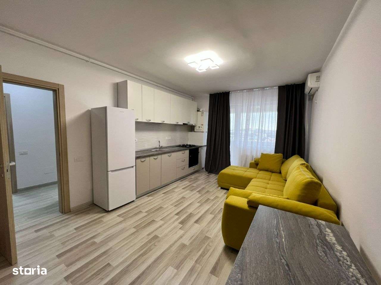 Apartament de inchiriat superb mobilat cu centrala, parcare, bloc nou - Imagine principală: 2/5