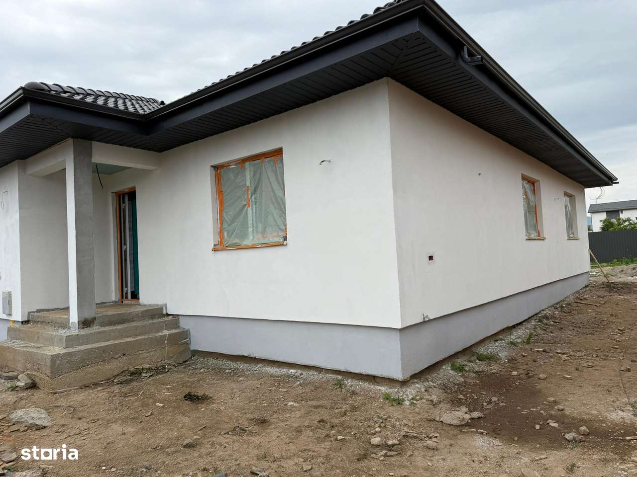 Casă individuală pe parter, Teren de 500 mp – Cartier Izvor - Imagine principală: 2/13