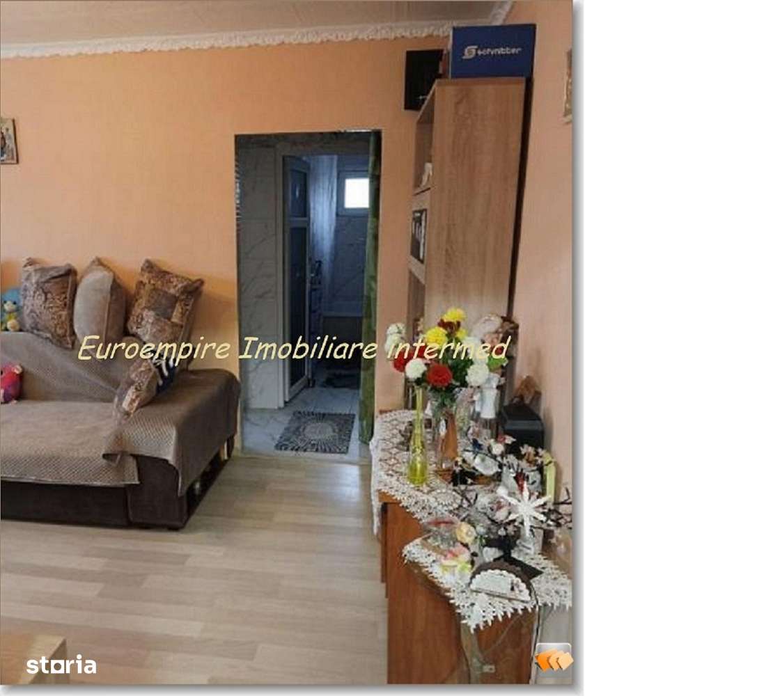 Apartament 2 camere de vanzare zona Poarta 6 - Imagine principală: 4/8