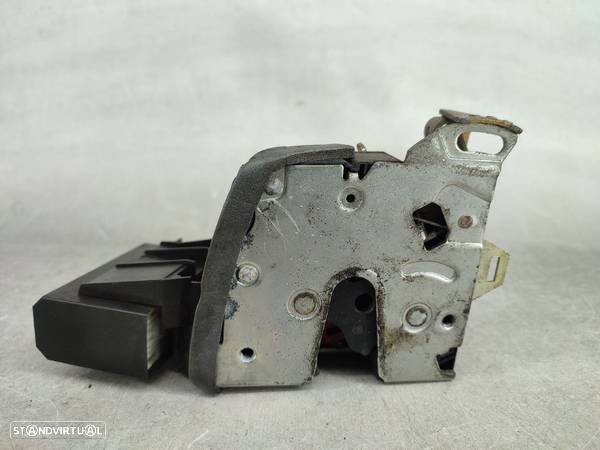 Ficheira Tr Drt Tras Direito Fecho Porta Bmw 5 Touring (E39) - 1