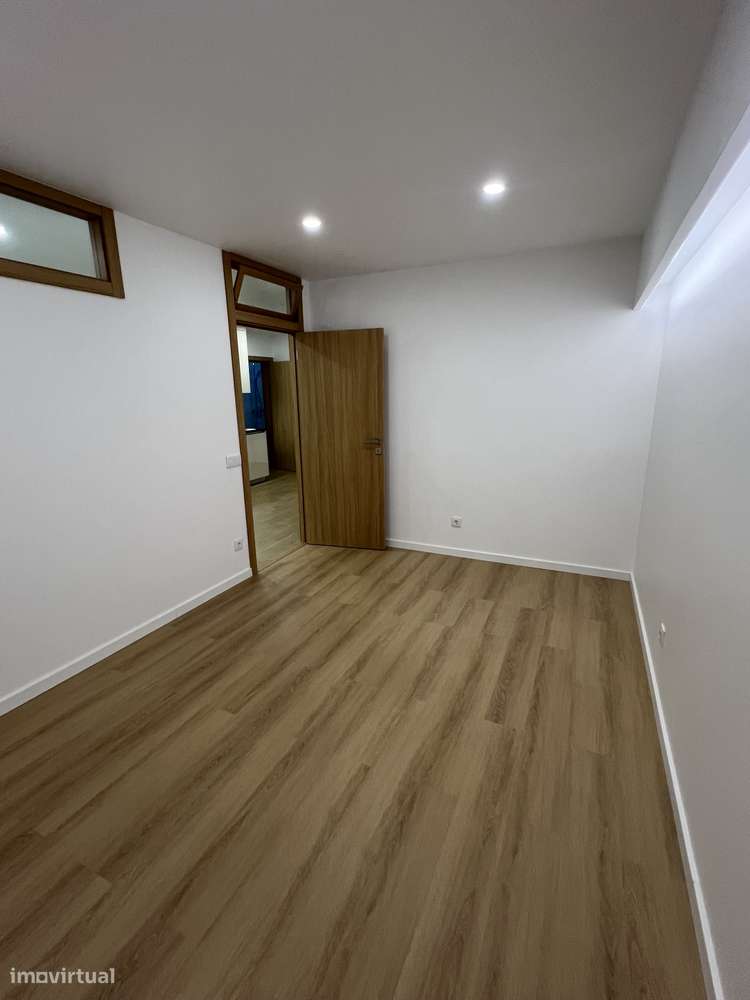 Apartamento T1 em Zona Central de Ourém - Grande imagem: 5/10