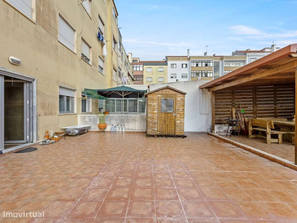 Apartamento T3 remodelado para venda no Sobral de Monte Agraço-20