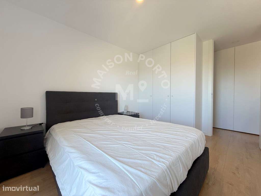 Apartamento T1 com Varanda, Vista Mar e Lugar de Estacionamento em ...-16
