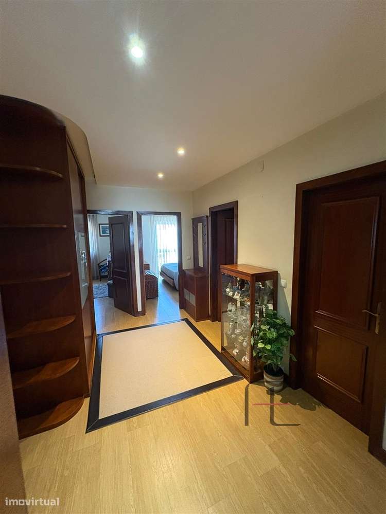 Apartamento T3 renovado em Ermesinde, Valongo-9