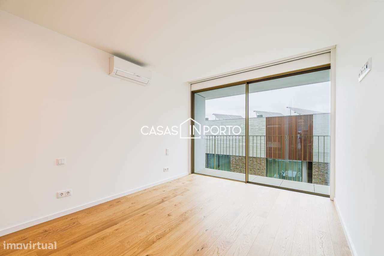 T2 de Luxo com Vista Panorâmica onde o Rio abraça o Mar-12