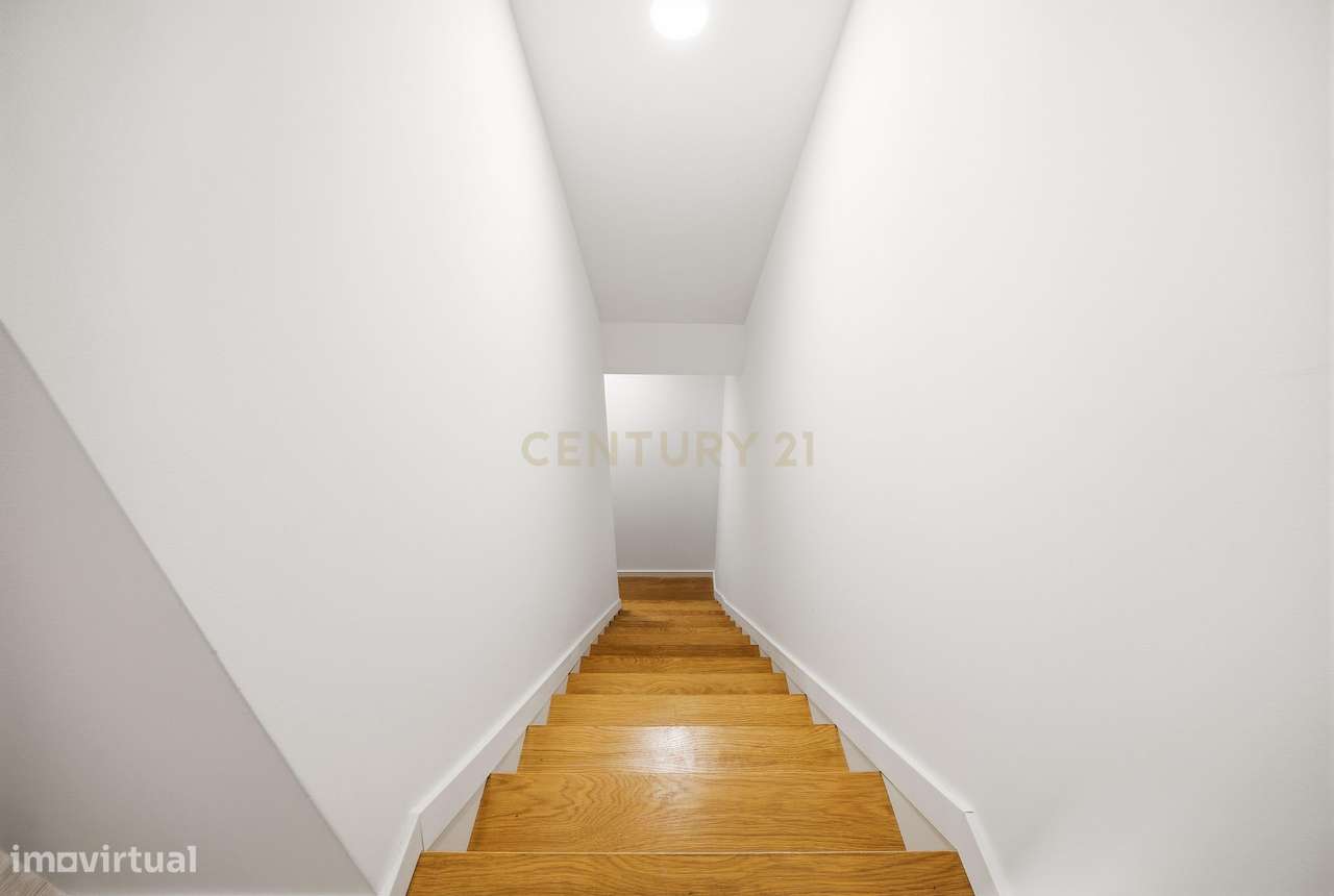 Dois estúdios para venda no centro de Coimbra - Oportunidade Única!-10