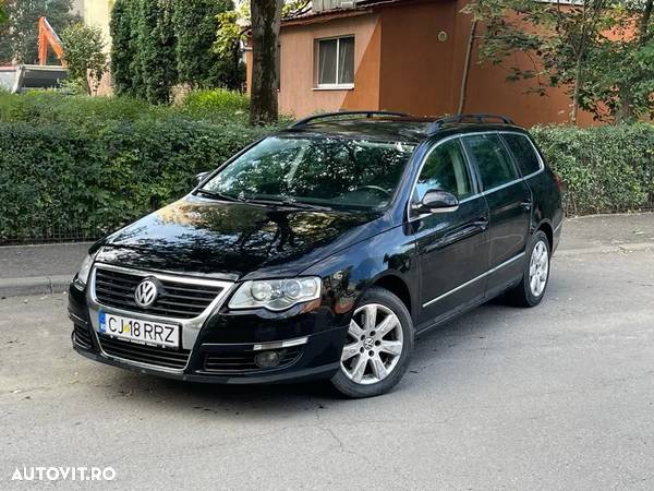 Volkswagen Passat - 1