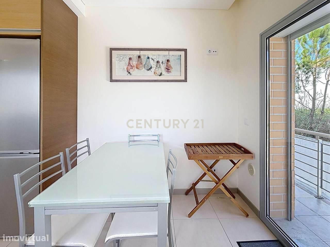 Apartamento T2 com varanda e garagem fechada na Nazaré.-18
