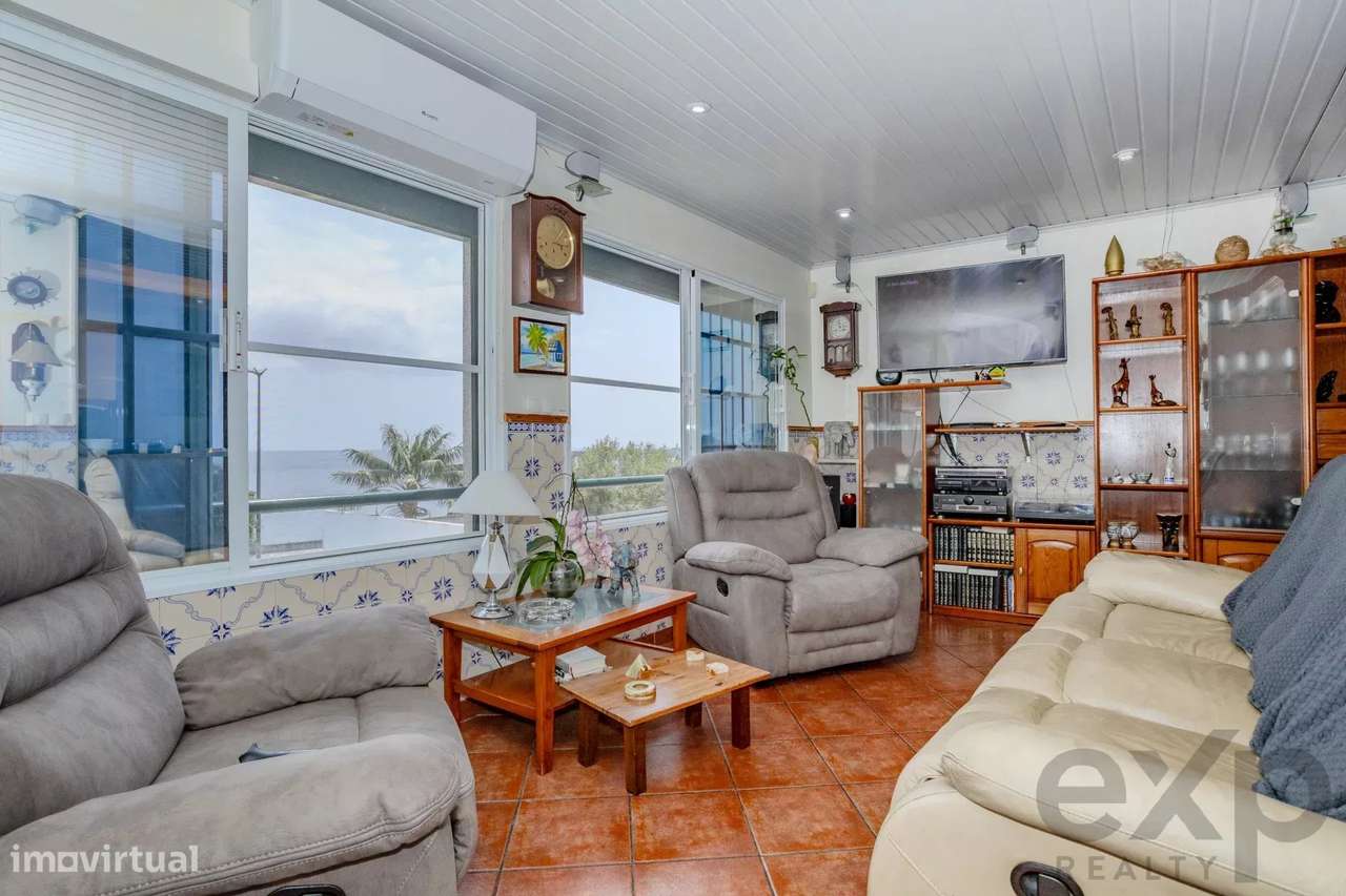 Moradia 3 entradas independentes, Vista Mar Ininterrupta e Rendimento - Grande imagem: 4/35