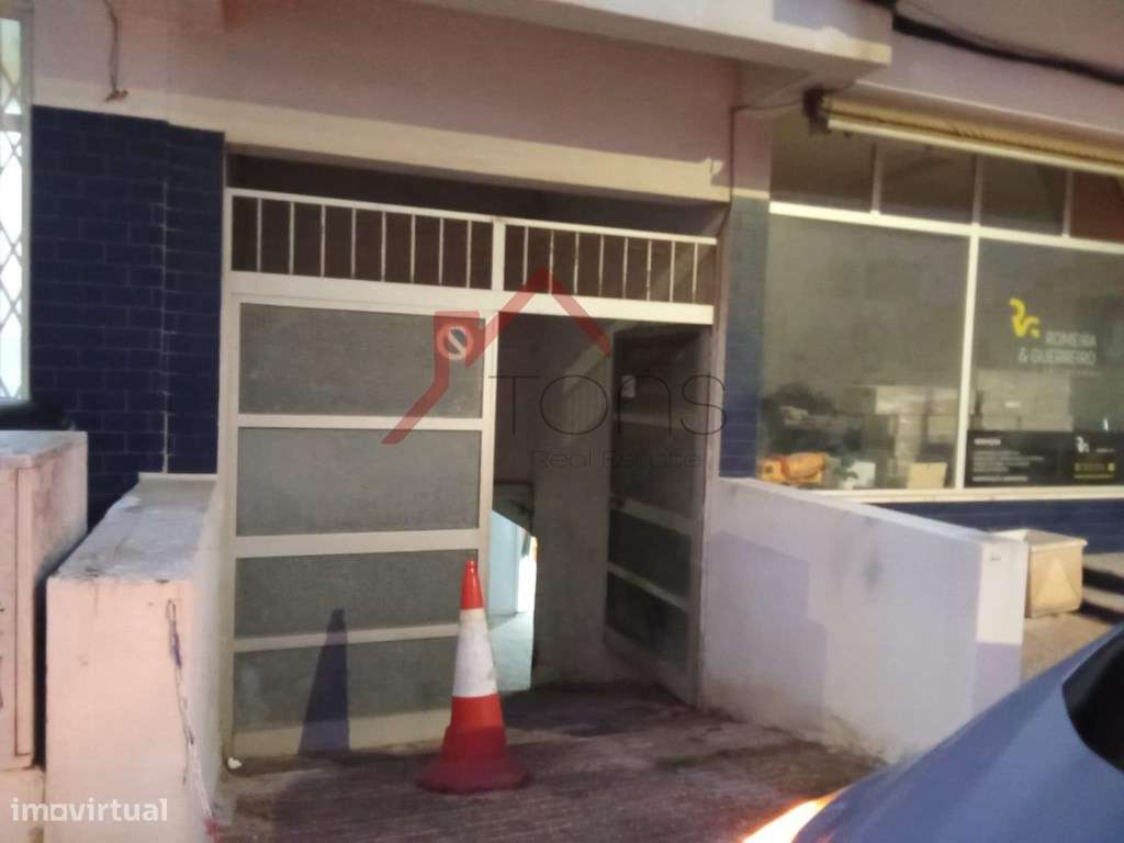 Garagem em Portimão versátil - Grande imagem: 5/6