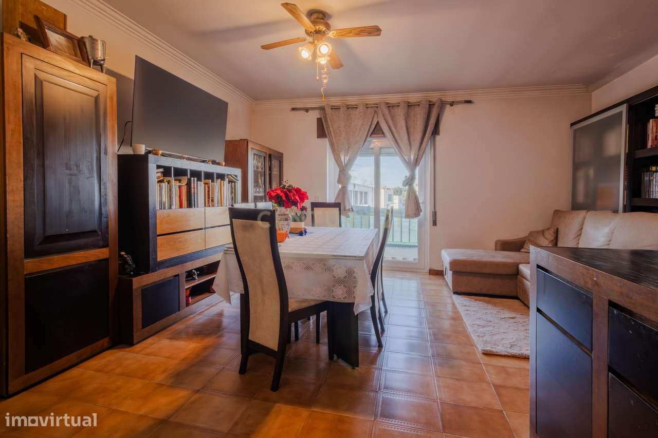 Excelente Apartamento T3 com garagem e arrecadação - Grande imagem: 4/27