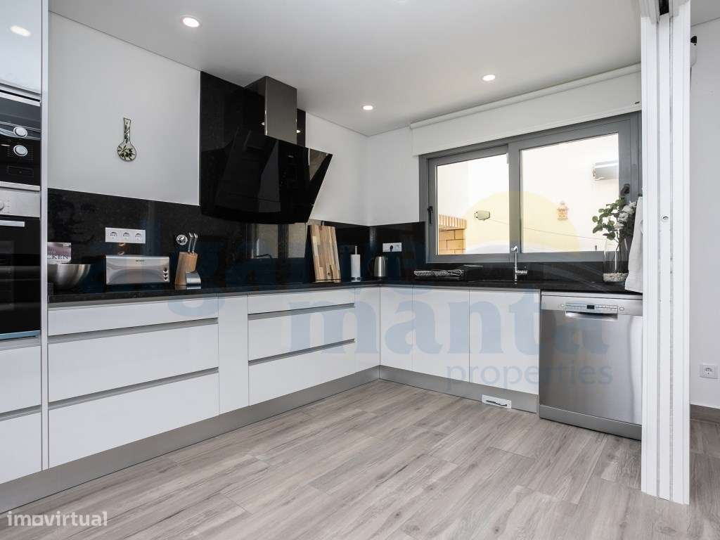 Moradia T3+2 Contemporânea - Pegada, Tavira, Algarve-21