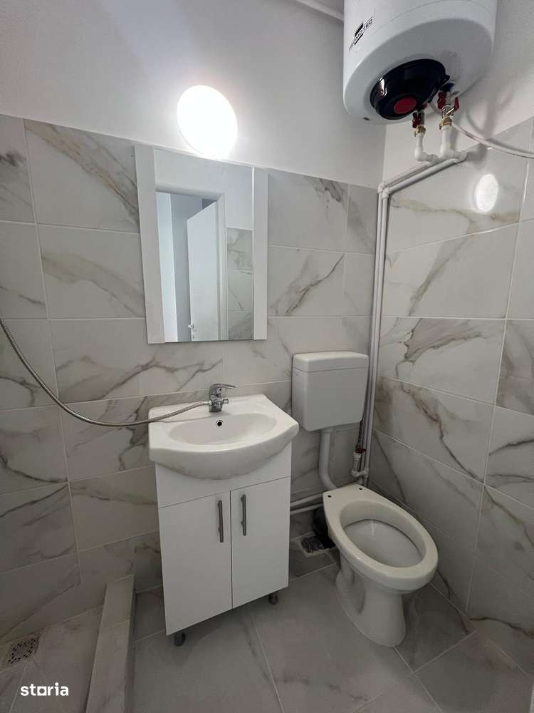 OFERTA DE VANZARE Garsoniera micro 19 et 4 Renovata pret 12.500 Euro-1