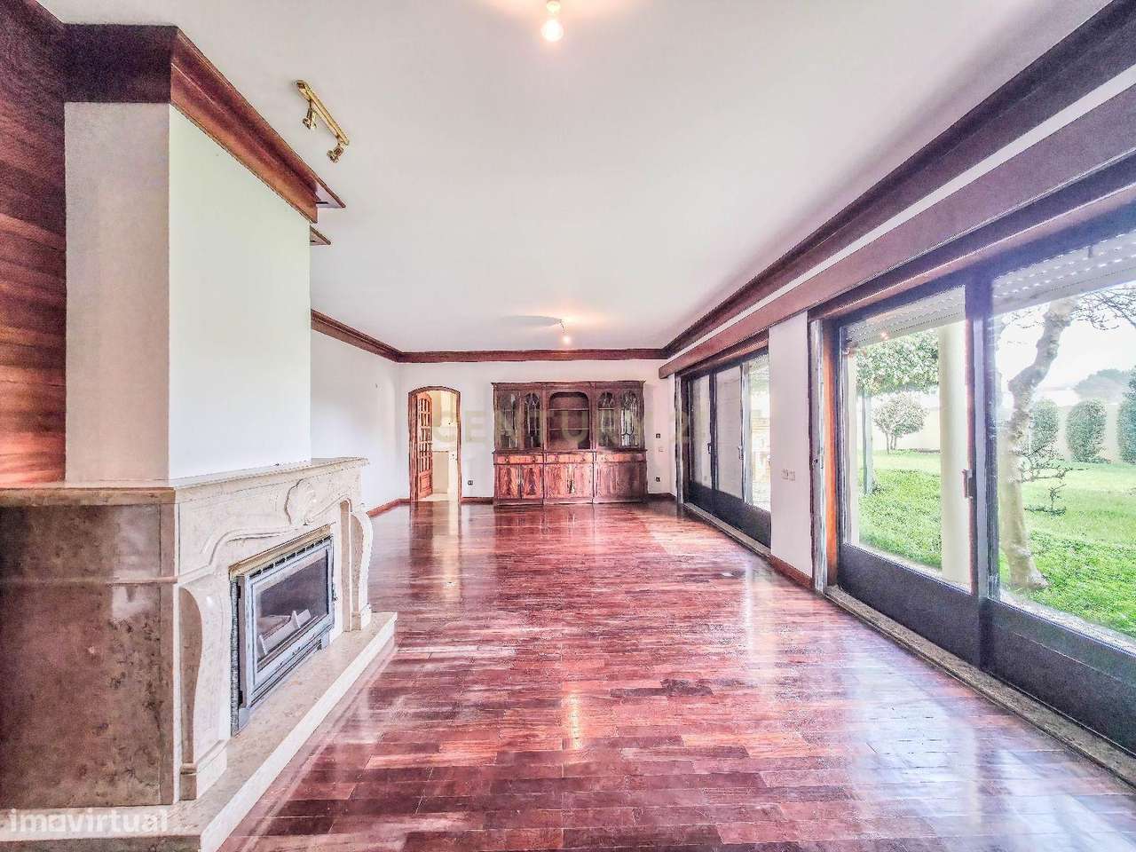 Moradia em Arcozelo — Elegância, Espaço e Proximidade ao Mar-5