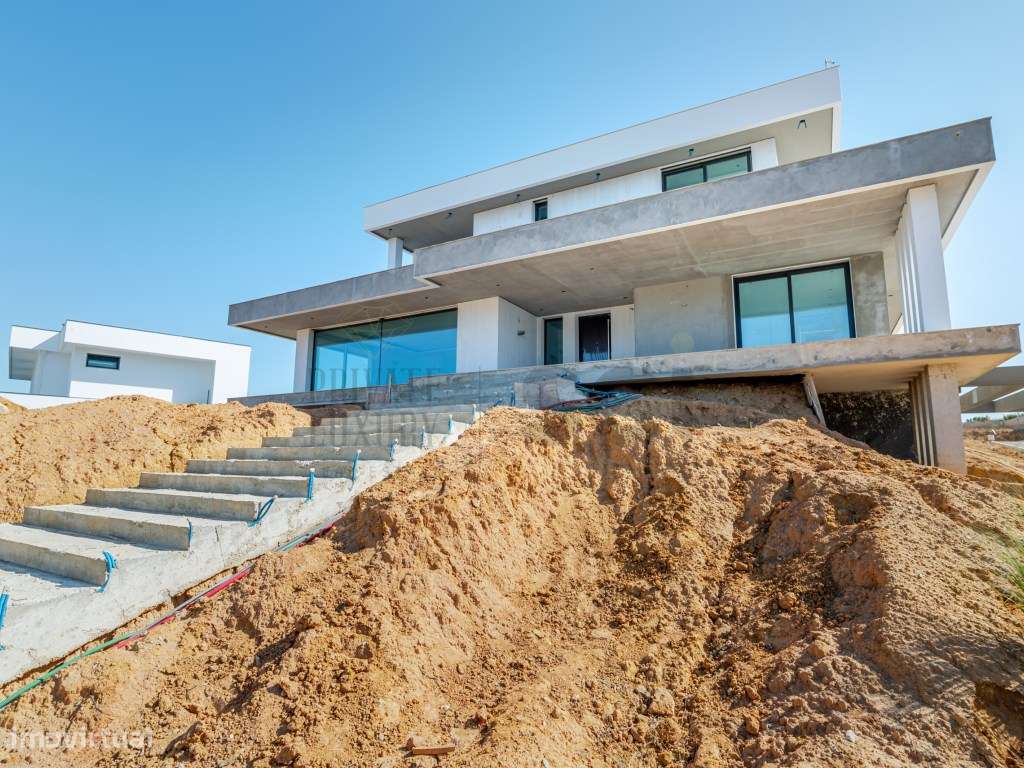 Moradia de Luxo T4 Vila Alegre Fernão Ferro Lote de 2615 M2 - Grande imagem: 3/46