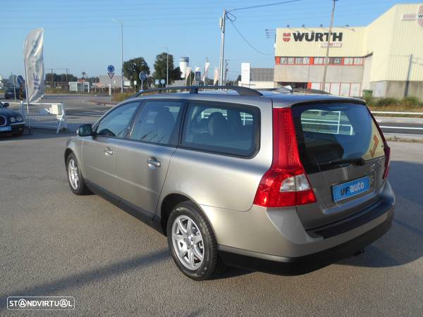 Volvo V70 2.0 D Momentum - 6