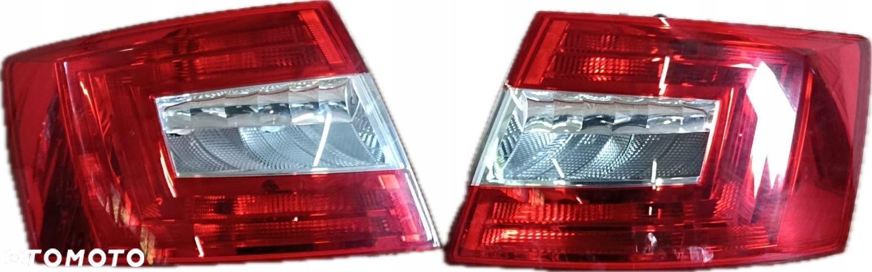 LAMPA TYLNA PRAWA ORYGINALNA KOMPLETNA SKODA OCTAVIA III 3 - 1