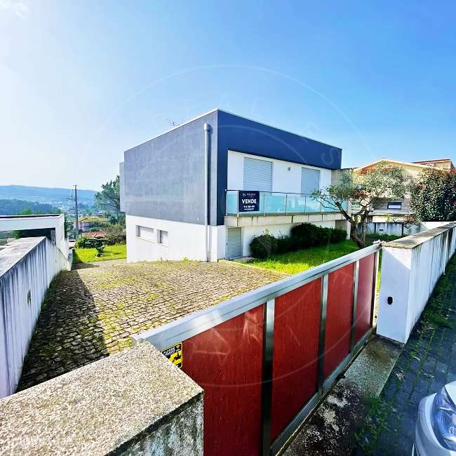 Moradia | Moreira de Cónegos, Guimarães-52