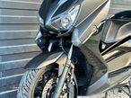 Yamaha X-Max 400 Iron Max - 11