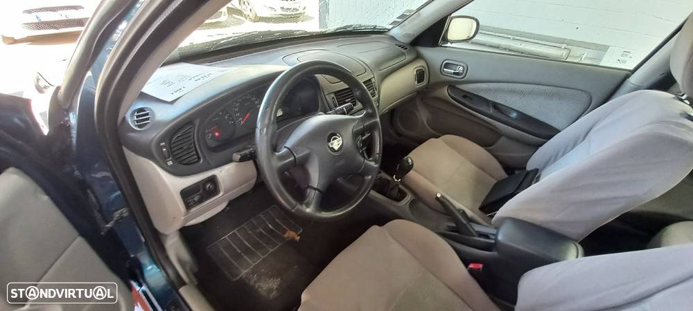 Nissan Almera 1.5 Comfort AC - 4