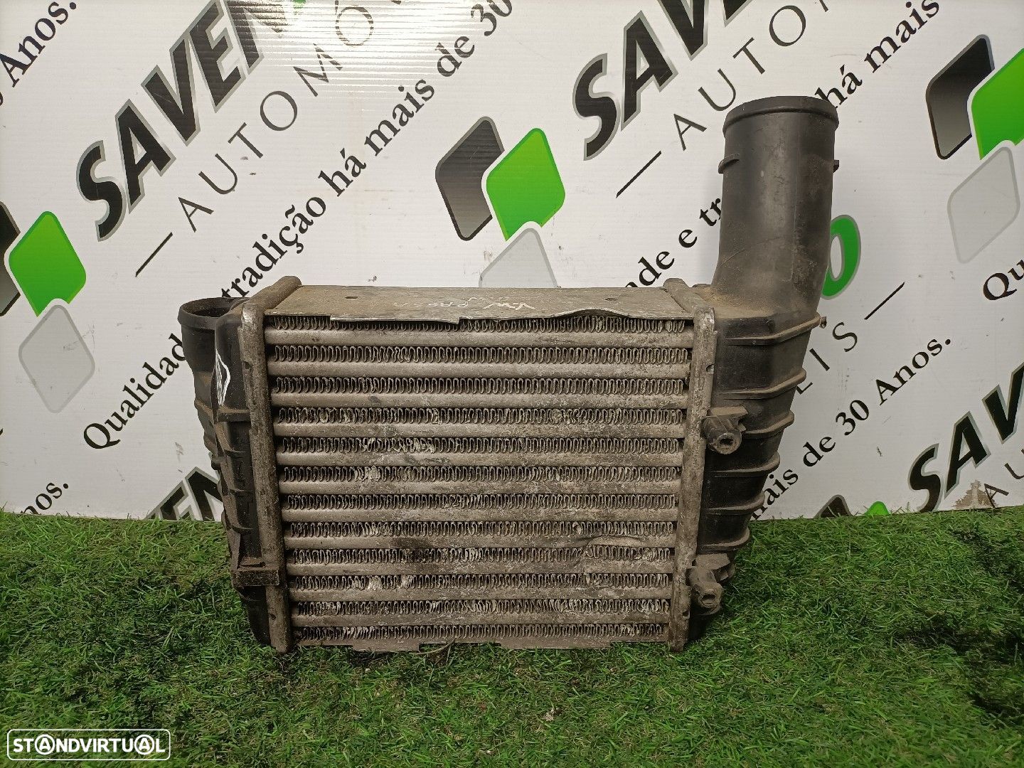 Radiador Intercooler Volkswagen Passat Variant (3B5) - 1