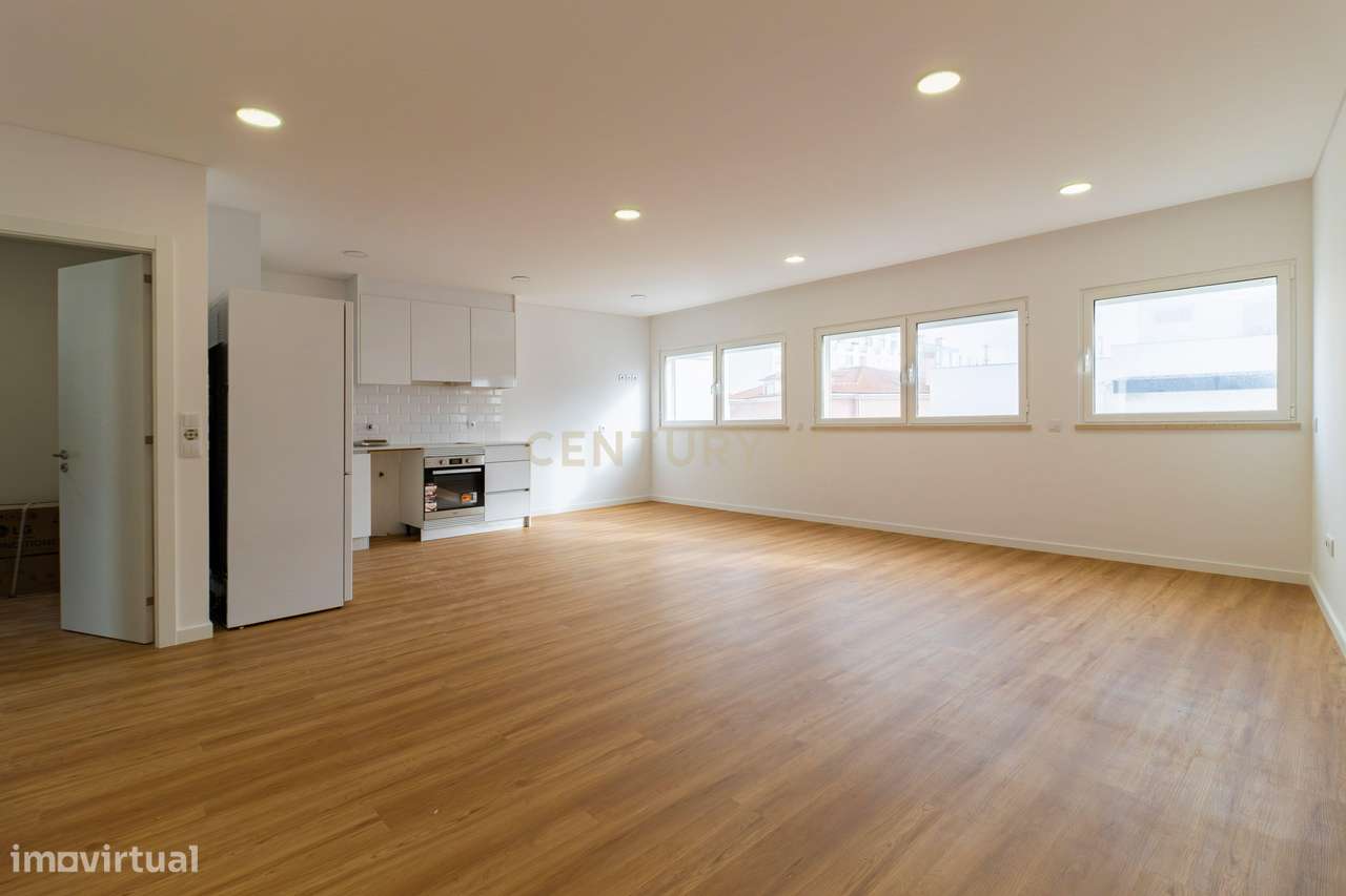 - T1 Novo com Terraço e Pré-Instalação para Jacuzzi – São Martinho do - Grande imagem: 2/18