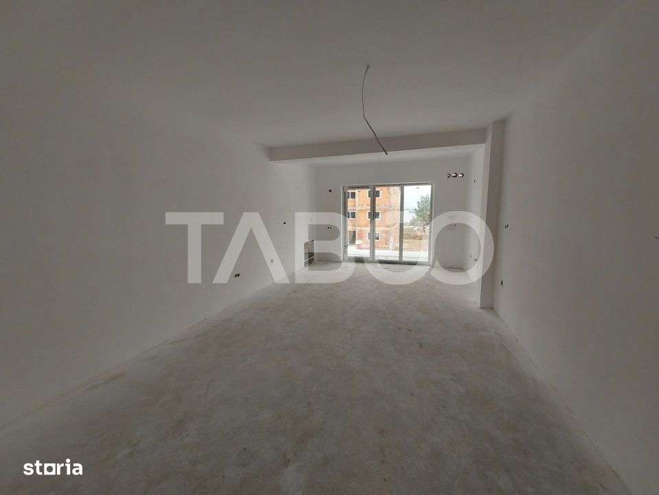 Garsoniera de vanzare decomandata 38 mpu balcon 8 mp loc parcare Sibiu - Imagine principală: 3/5
