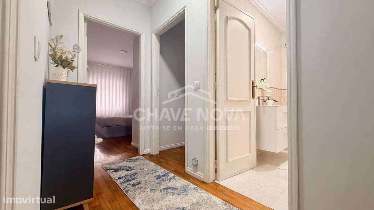 T2 c/ Garagem Box em Canelas-13