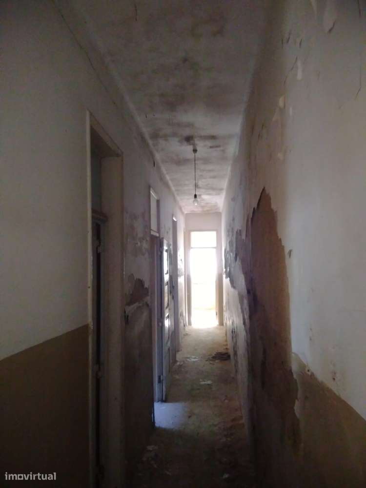 Moradia para recuperar junto a Samuel, Soure, Coimbra - Grande imagem: 2/4