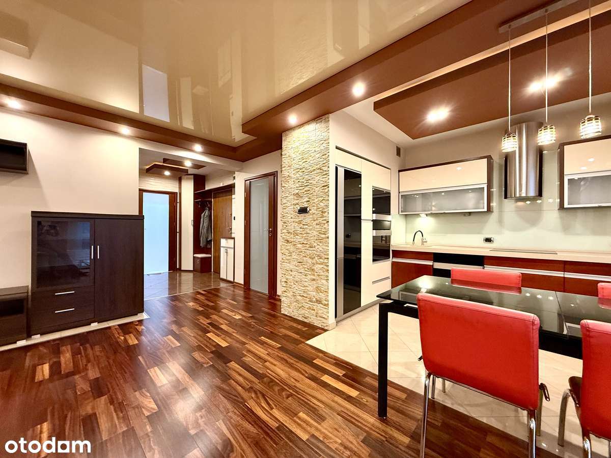 Przestronne mieszkanie dla rodziny z olbrzymim tarasem przy centrum-0