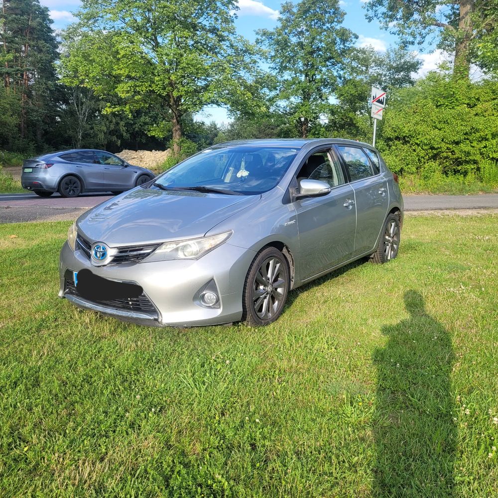 Toyota Auris II (2012-) 1.8 HSD Luna 2013