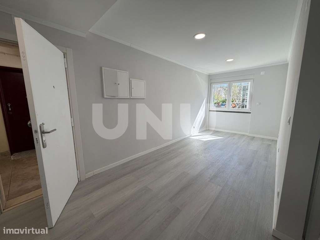 Apartamento T2 Remodelado Benfica Lisboa