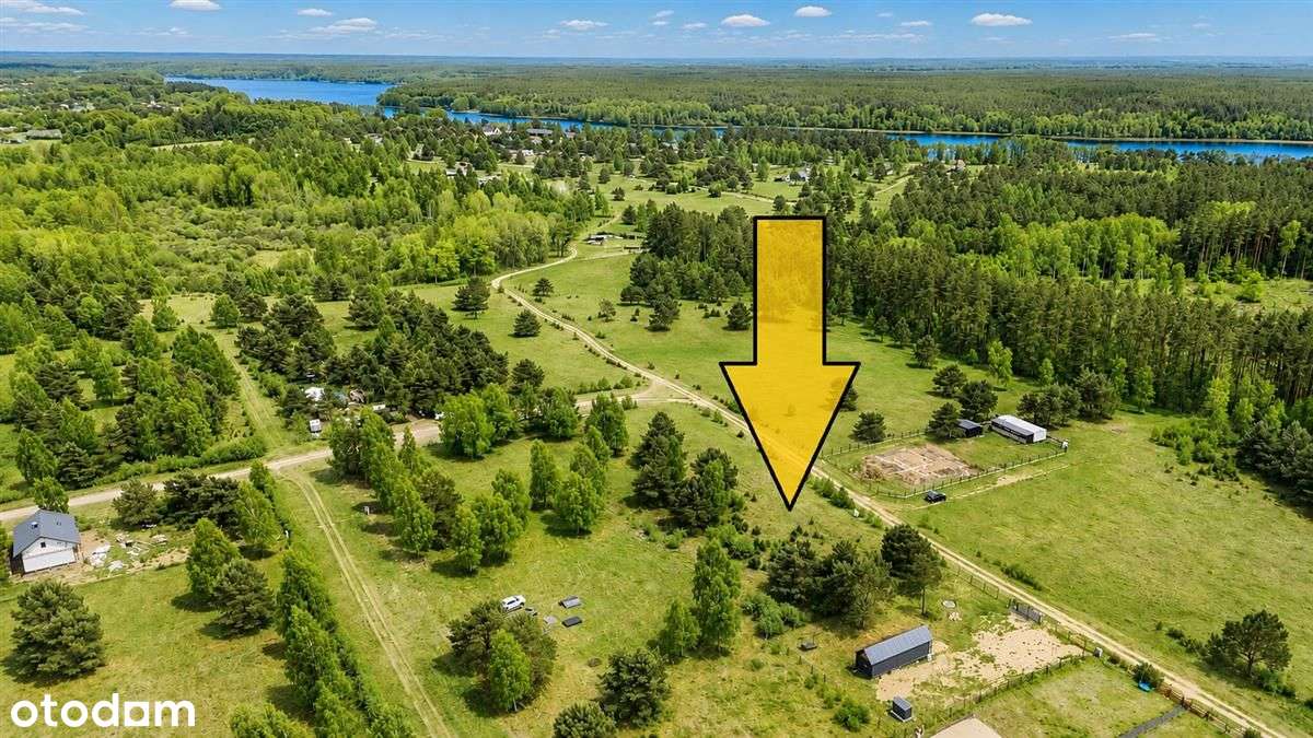 Działka budowlana nad pięknym jeziorem Dołgie.-0
