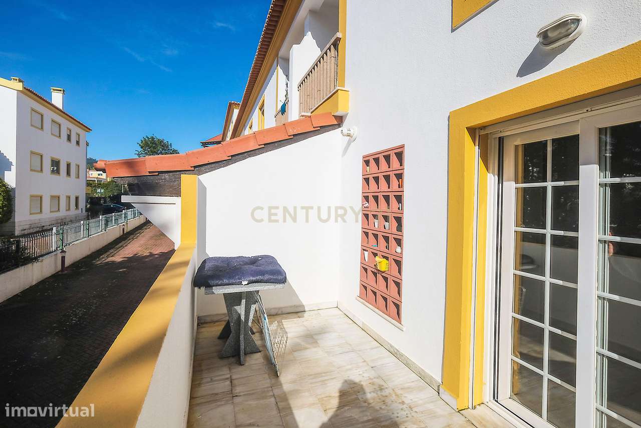 Moradia T3 em Condomínio fechado-26