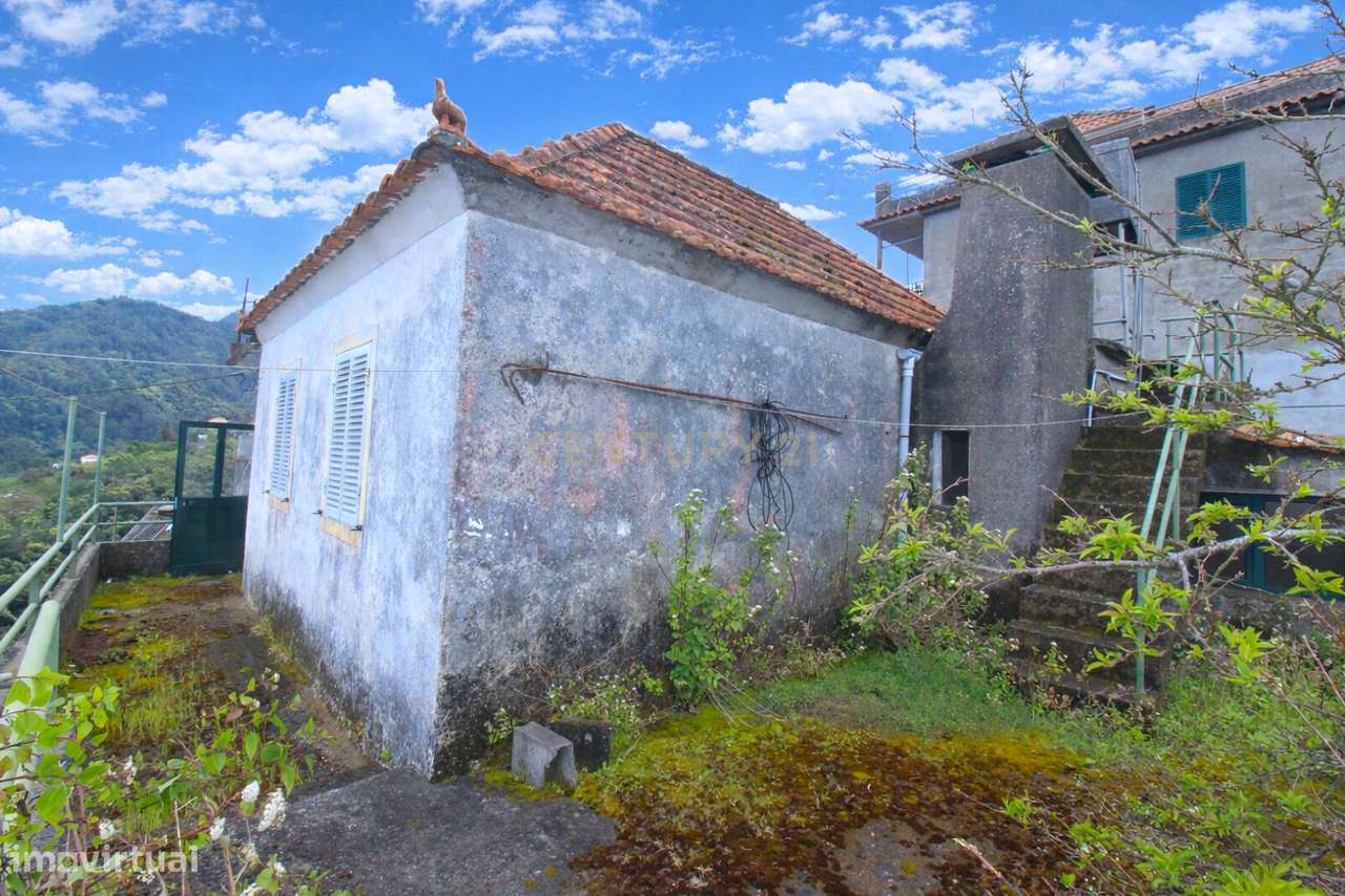 Moradia em São Roque do Faial com Vista Mar e Montanha-16