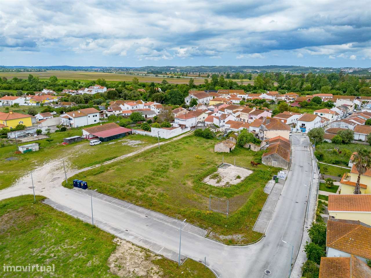 Lote de Terreno com  2882 m², para Construção de Moradias Unifamiliar! - Grande imagem: 4/22